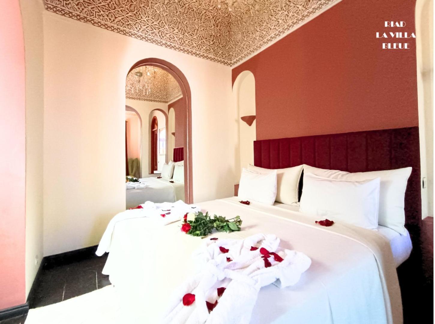 Riad La Villa Bleue & Spa Marrakesh Exterior photo